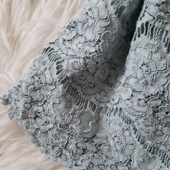 HP!🎉 Blue Off the shoulder cropped lace - Picture 4 of 5